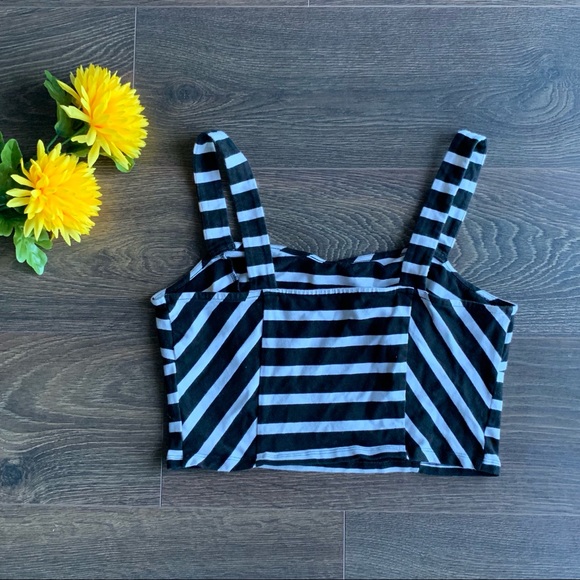 Express crop top - Picture 2 of 3